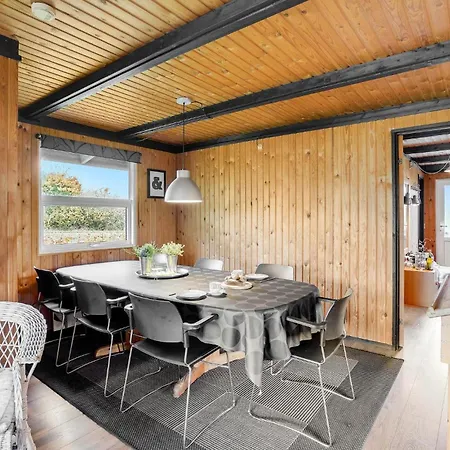 4 Bedroom Pet Friendly In Nyaraló